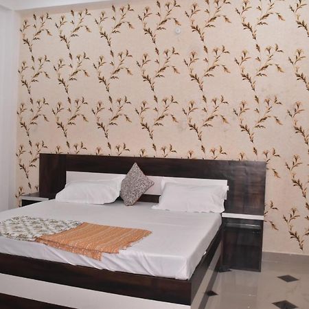 Shree Gorakhnath Guest House Ayodhya Exterior photo